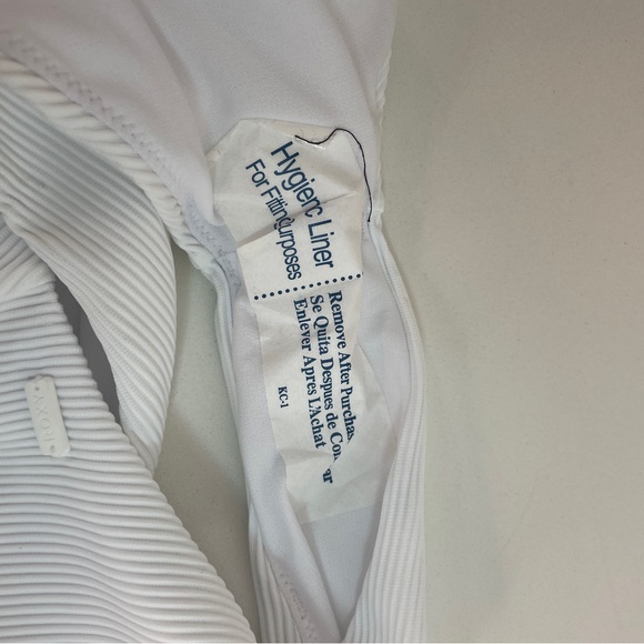 Roxy Love The Muse Rib White One Piece Bikini / NWT - Picture 7 of 8